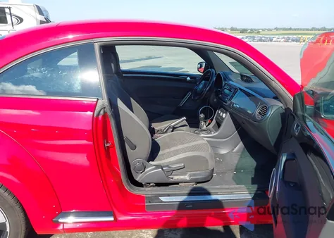 2012 Volkswagen Beetle 2.0T из США, поврежденный, VIN 3VW4A7AT7CM623114